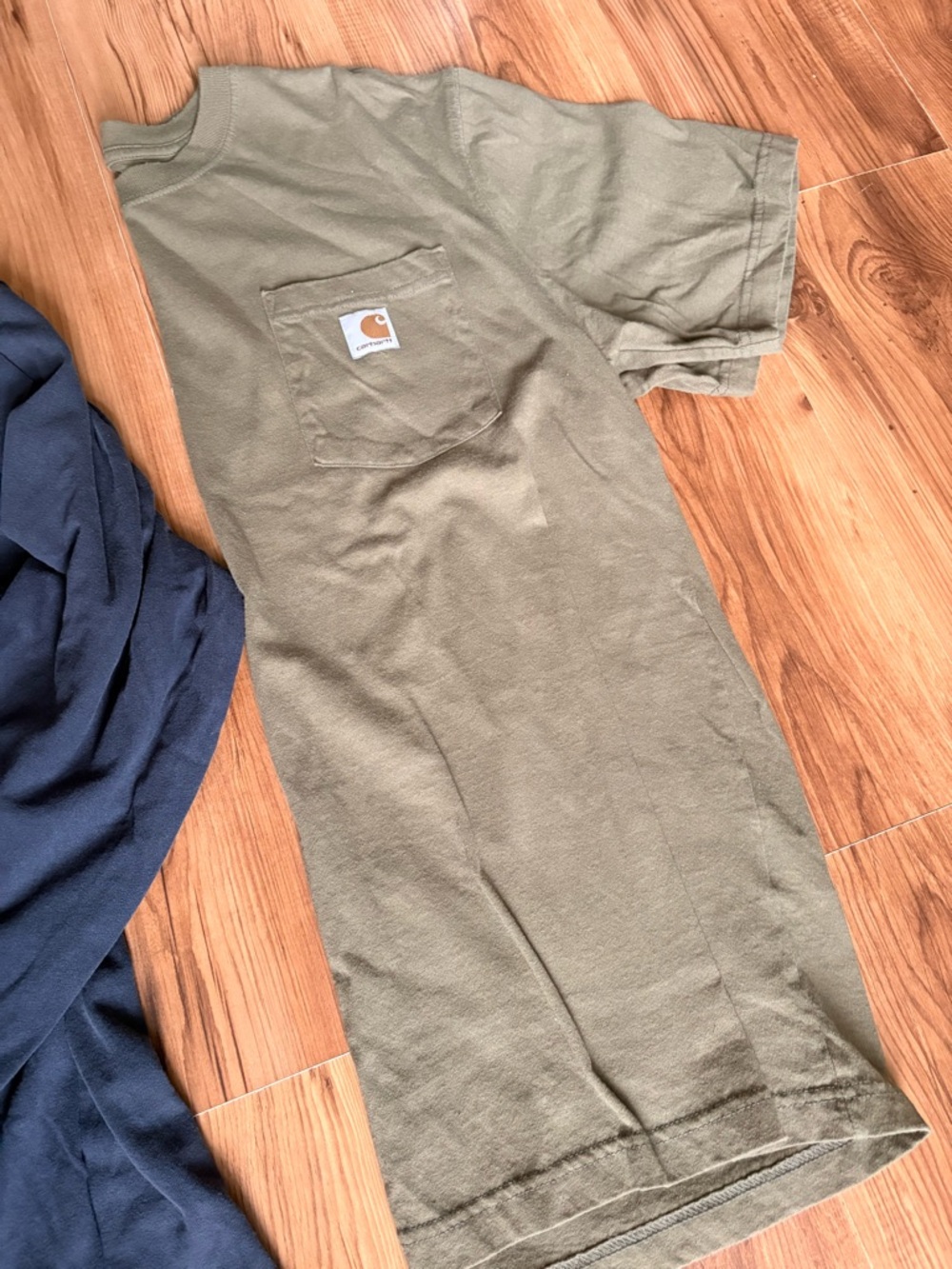 Carhartt Navy Long Sleeve & Olive Short Sleeve Pocket Tees - Picture 3 of 7